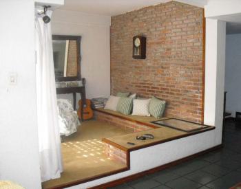 Castelar sur, casa 4 ambientes, lote 10 x 40.