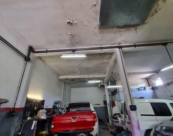 Local sobre Av. Rivadavia 8,66x19