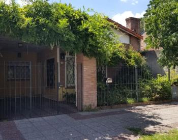 Casa 4 ambientes, Ituzaingó. 