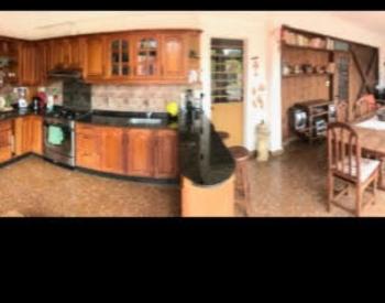 CASA MINIMALISTA S/LOTE 10X30, PARQUE, PISCINA