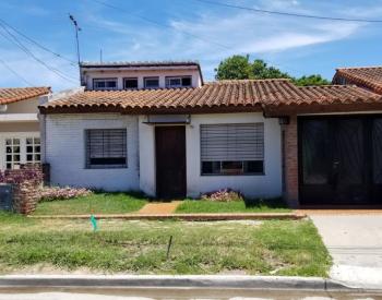 Chalet Barrio Aeronáutico 3 dorm.