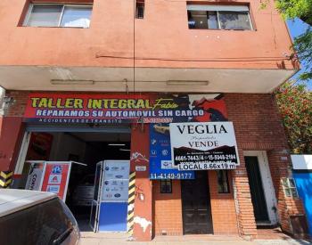 Local sobre Av. Rivadavia 8,66x19